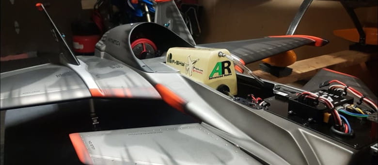 Plane with CMJETS tanks